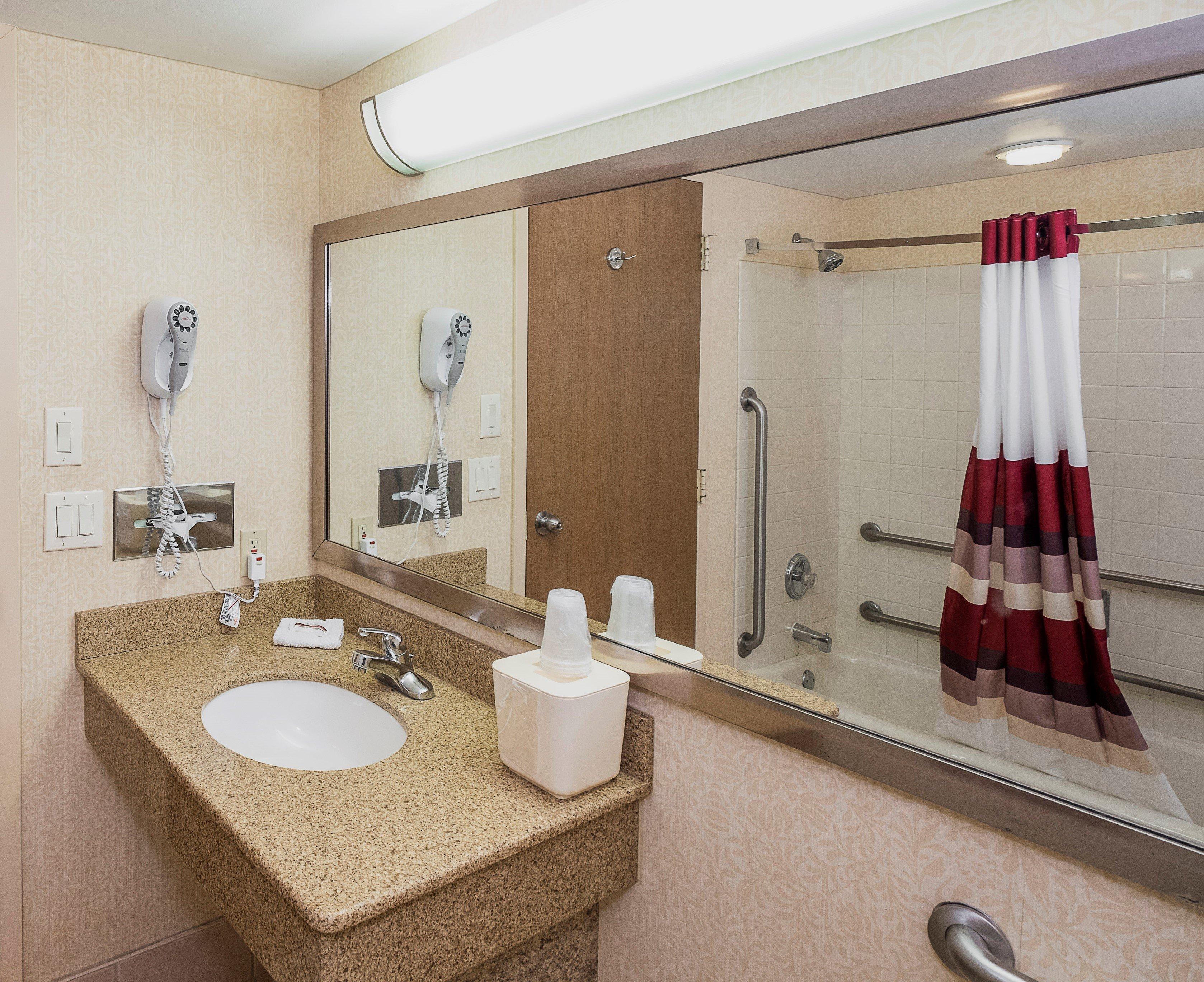 Red Roof Inn & Suites Mt Holly - Mcguire Afb Westampton Dış mekan fotoğraf
