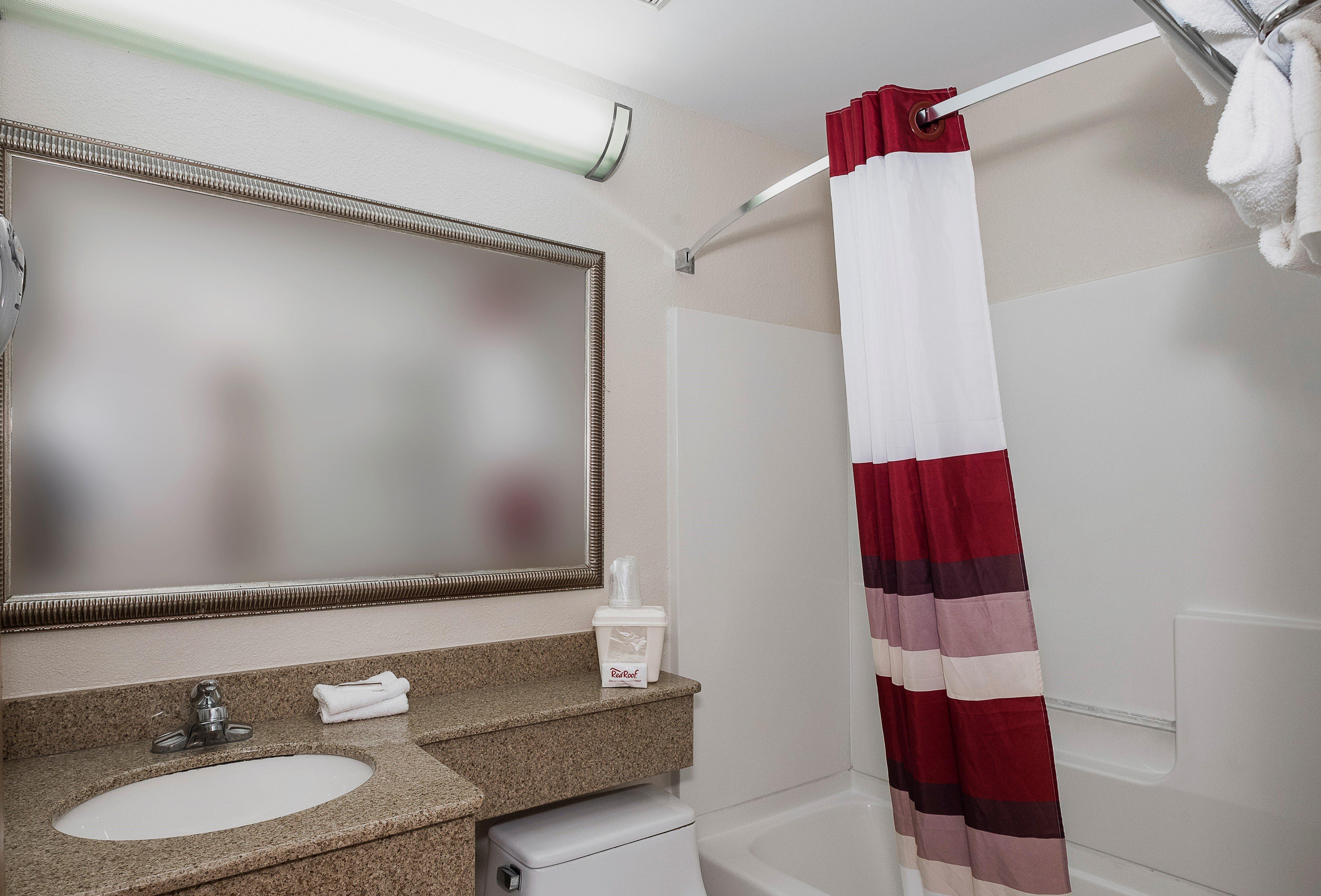 Red Roof Inn & Suites Mt Holly - Mcguire Afb Westampton Dış mekan fotoğraf
