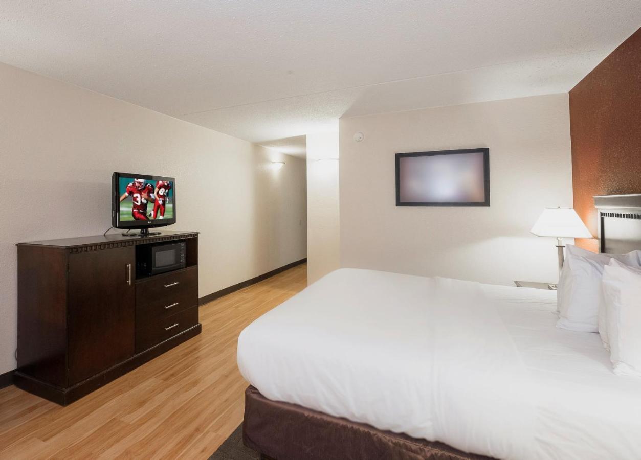 Red Roof Inn & Suites Mt Holly - Mcguire Afb Westampton Dış mekan fotoğraf