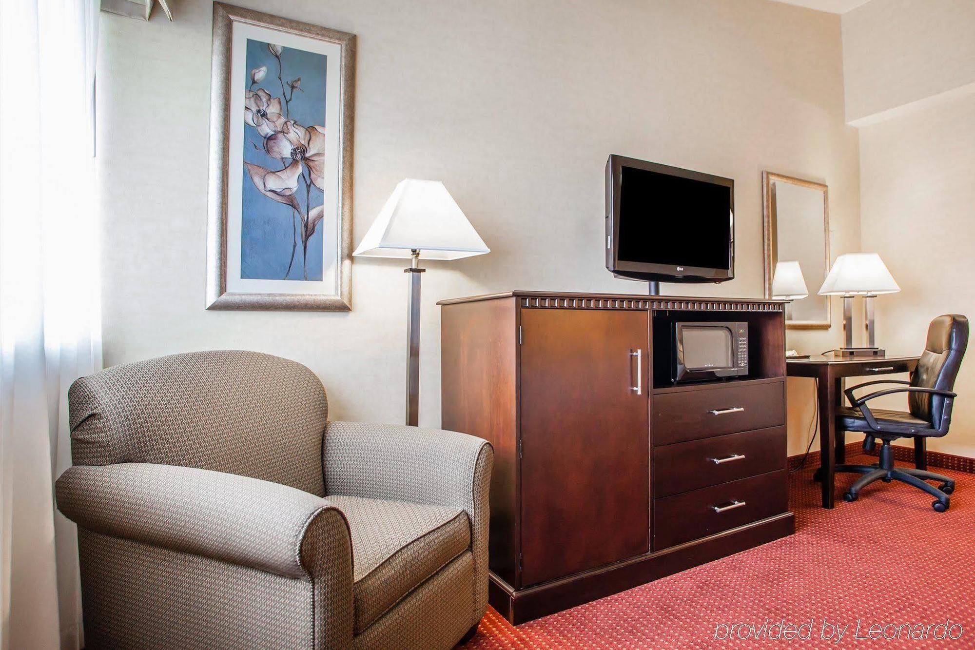 Red Roof Inn & Suites Mt Holly - Mcguire Afb Westampton Dış mekan fotoğraf